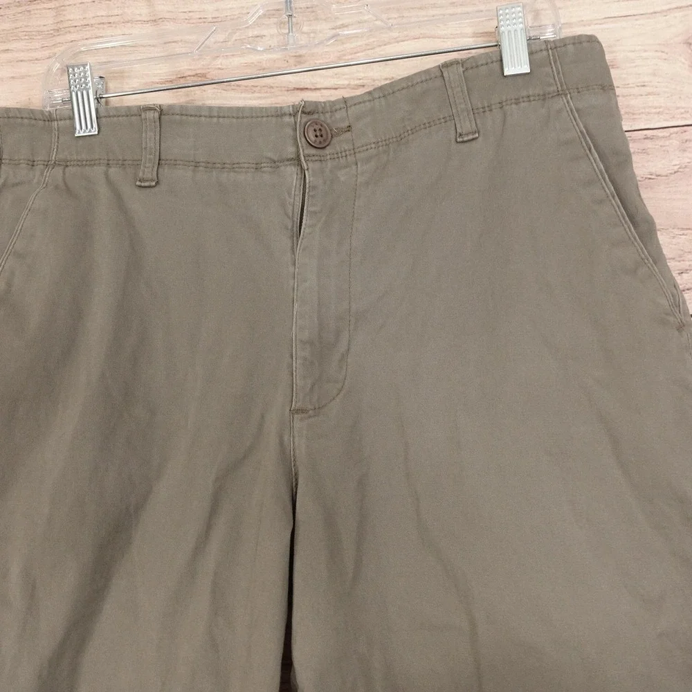 Lee Shorts Mens 34 Beige Chino Stretch X-Treme Comfort 9 Inseam Casual Summer